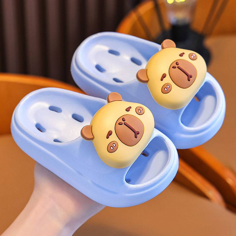 Capibara zapatillas de verano para niños pisar la sensación de mierda para niños mayores con fugas de agua secas rápidas zapatillas de baño para niños