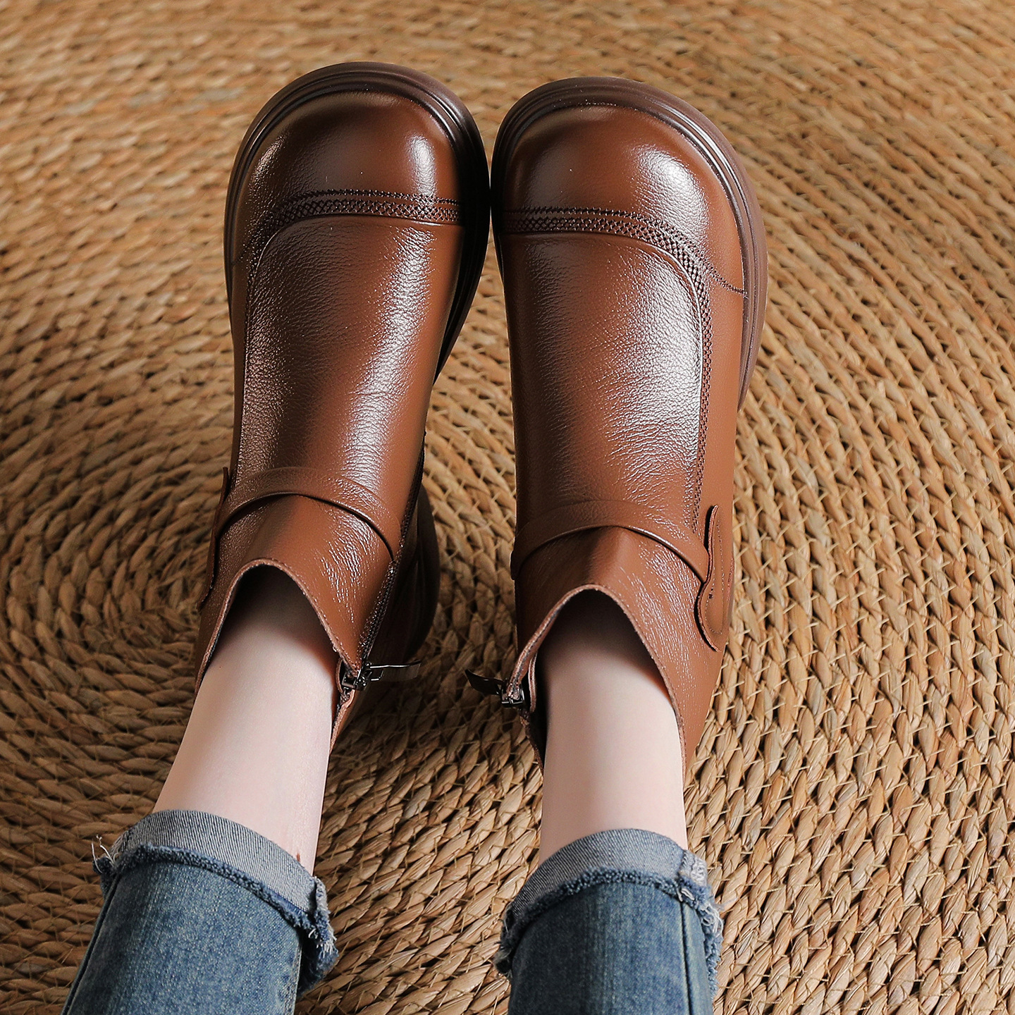 Autumn and Winter New Style First-Layer Cowhide Thick-Heeled Retro Boots for Middle-Aged and Elderly Women's Velvet Short Boots Genuine Leather Boots