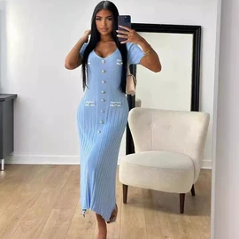 女式针织衫;吊带背心;连衣裙