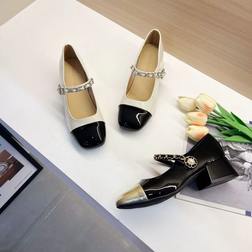 Pearl Single Strap Mary Jane Shoes for Girls and Boys, 2024 New Arrival Spring Early Spring Chanel Style Retro Thick Heel Medium Heel Small Leather Shoes Autumn