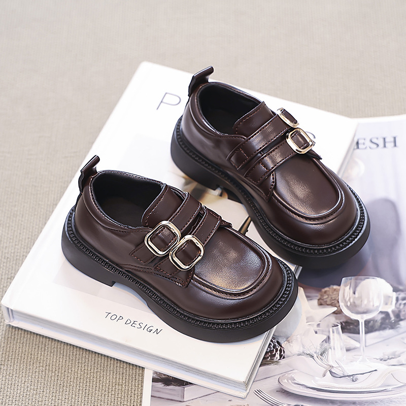 Zapatos de cuero para niñas 2025 primavera y otoño nuevos zapatos de princesa para niños moda negra estilo británico zapatos lofu zapatos individuales para niños marea