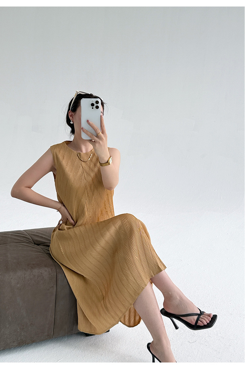 Đầm maxi nữ không tay cổ tròn chất liệu nhăn phong cách hiện đại — màu đen chi tiết 17