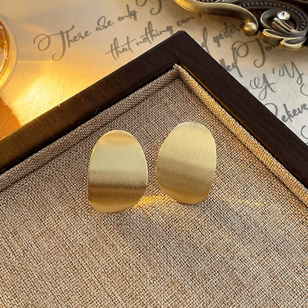 Golden glossy earrings