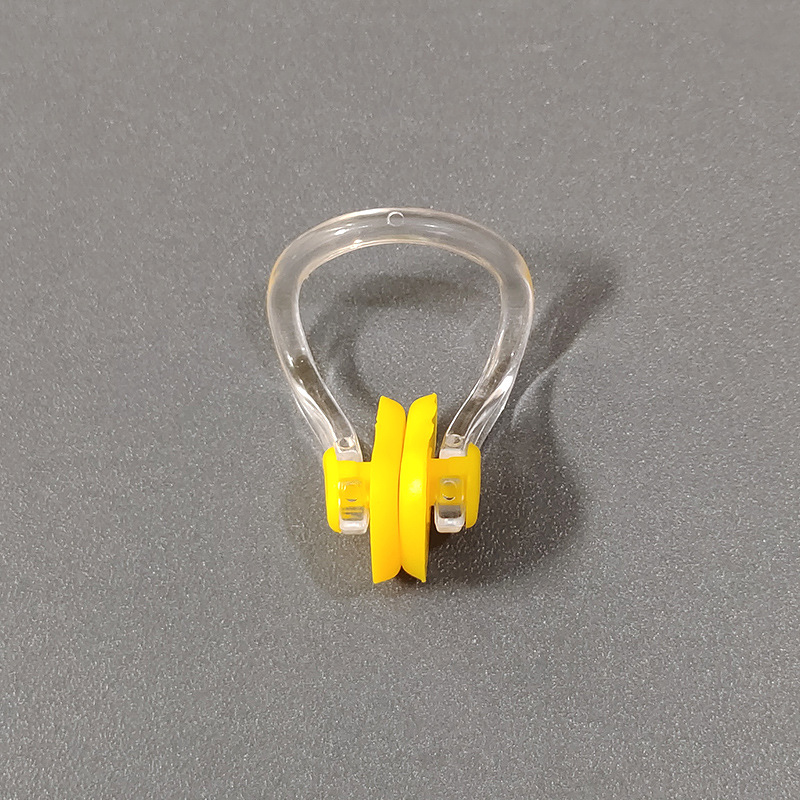 Yellow nose clip [bag]