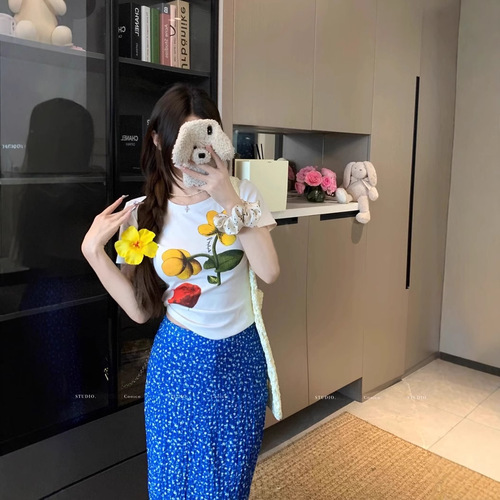 2025 Sweet Fashion Set White Print Short Sleeve T-Shirt Women Summer Floral Half-Skirt Bodycon Dress Two-Piece Set