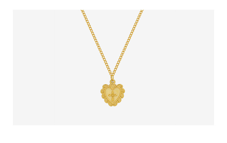 French Ins Heart-shaped Embossed Cross Pattern Love Necklace Non-fading Titanium Steel Plated 18 Real Gold Ornament P028 display picture 2