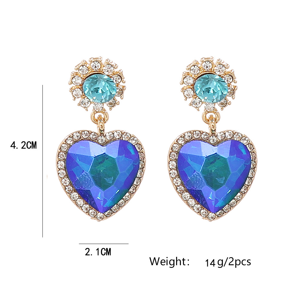 Elegante Ronda Forma De Corazón Aleación Diamante De Imitación Mujeres Pendientes De Gota 1 Par display picture 1