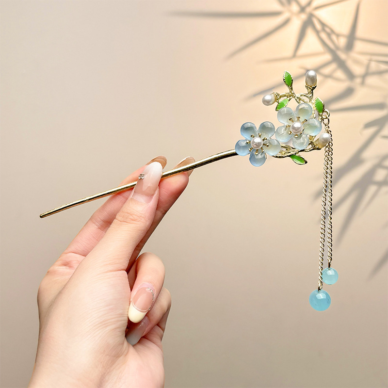 Nueva horquilla china 2025 nuevo estilo estilo antiguo horquilla mujer falda de cara de caballo de alta calidad estilo nacional horquilla de madera paso a paso horquilla tocado