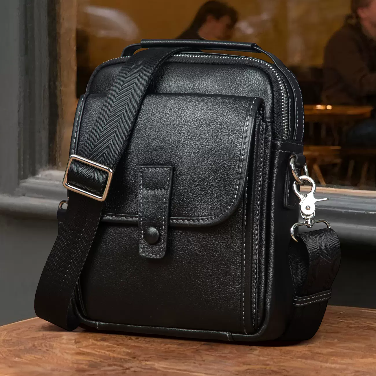 跨境男士随身小挎包方形男斜肩包男款单肩包通勤男包包休闲百搭