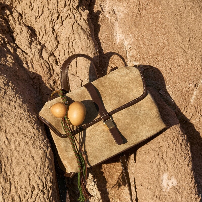 Li Na Shanxia Songshanxing Series Travel Mini Crossbody Bag Single Shoulder Messenger Bag with Lock