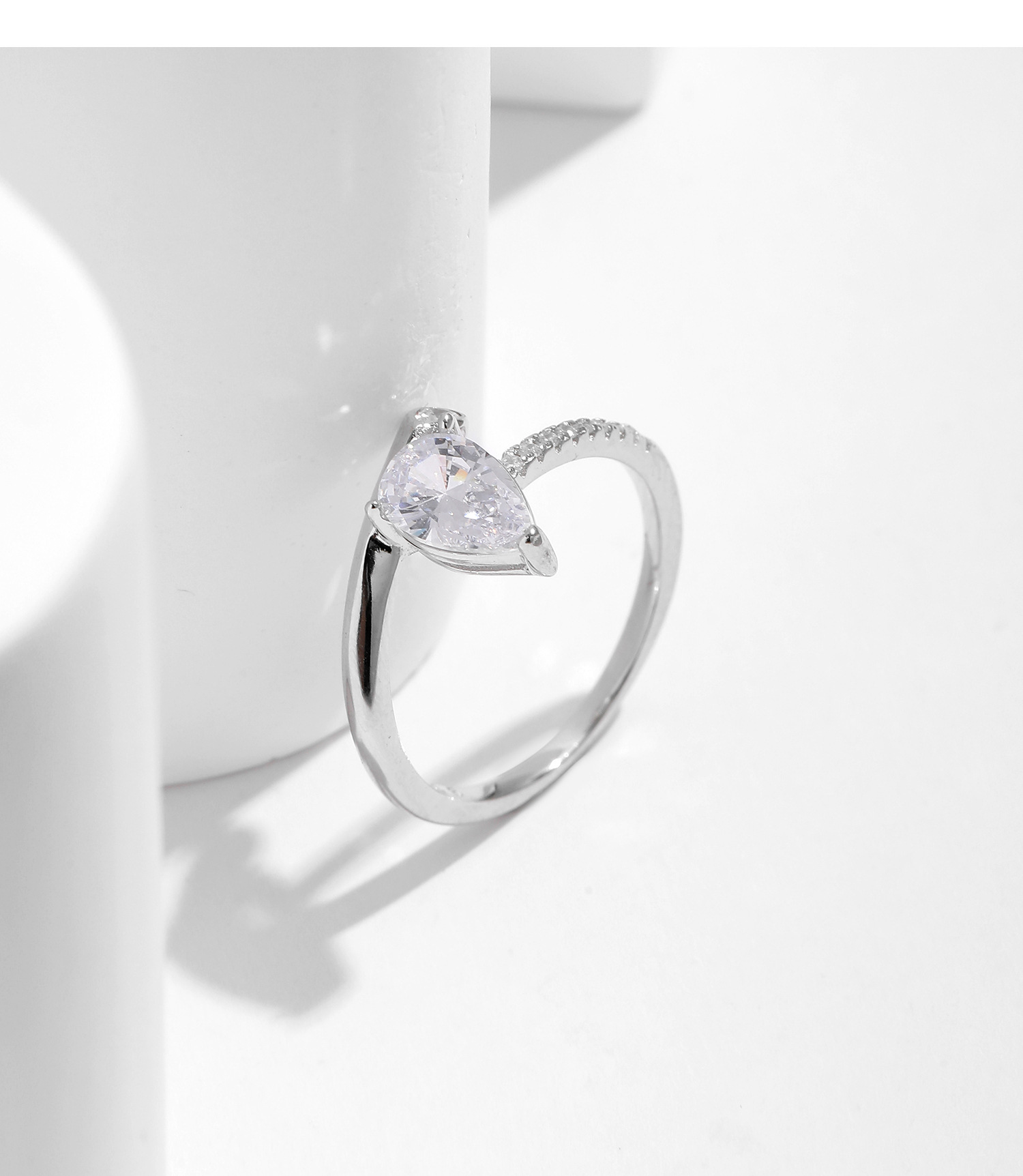 2g Weight 0.03µm Gold Plating Thickness Electroplating Gold Plating Process Rhodium Plated Plating Material Zircon Inlay Material Rings Classification 1 Piece Quantity Holiday, Daily Occasion 925 Sterling Silver Material Geometric Pattern All Seasons Season Women's Gender Romantic, Shiny Style Claw Setting Craft 1 Piece 925 Sterling Silver Geometric Rings 21