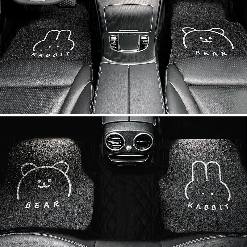 車の足のマットのシルクの輪の漫画の熊のウサギの通用する単独のシートの主な運転の汚れ防止の装飾の車内の車のマットの後ろの足のマット|undefined