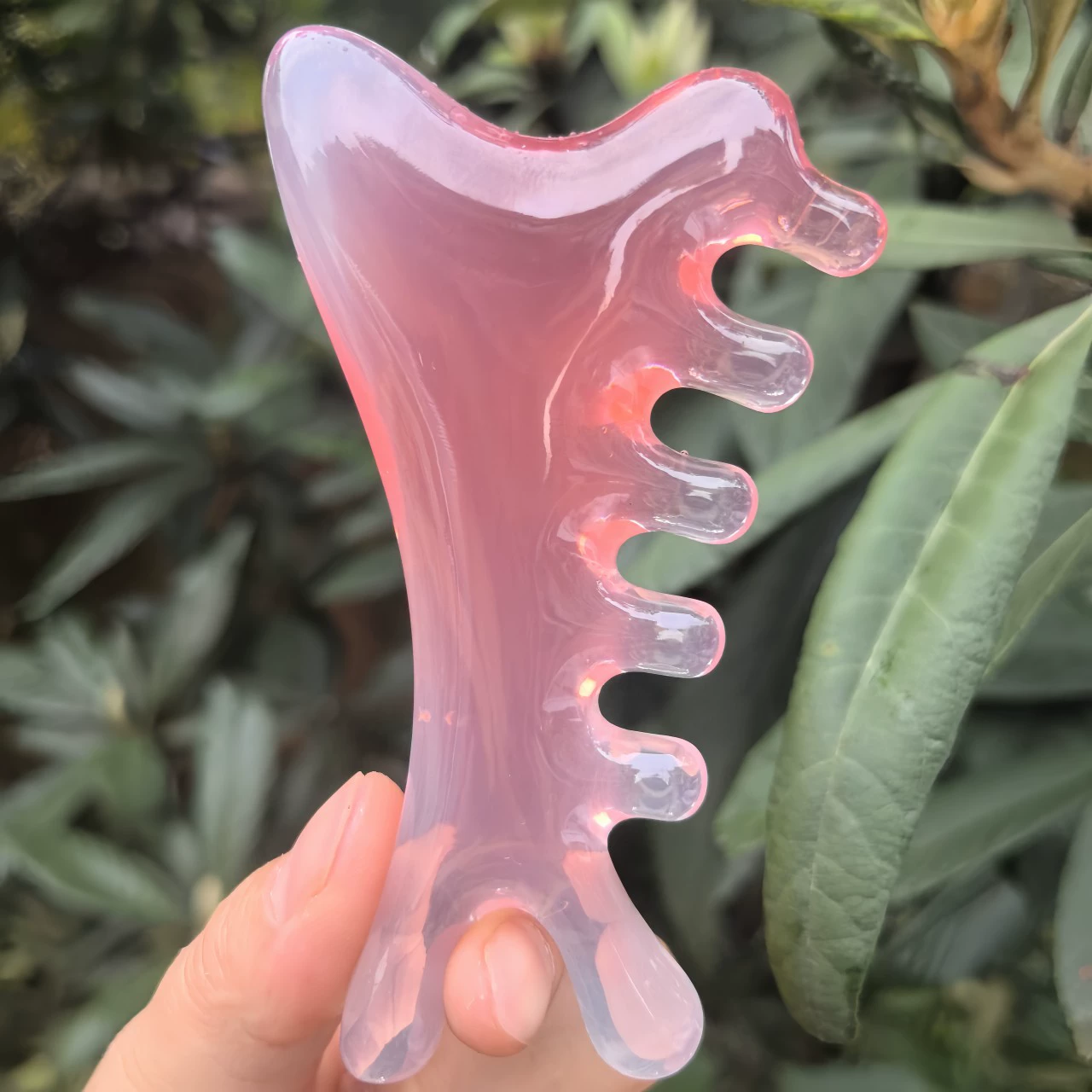 [Розовая расческа «четыре в одном» для девочек] Расческа для массажа кожи головы, терапия головы, дренаж меридиана, удобный гаджет для лица, глаз, носа