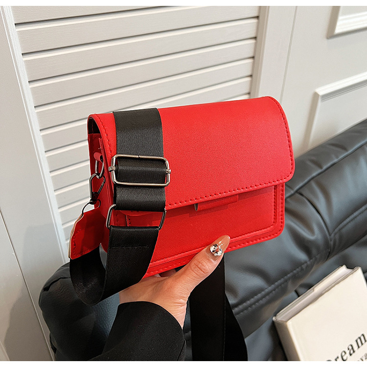 198g Weight Synthetic Leather Lining Material Sewing Thread Fashion Element Flip Cover Closure Type Single Shoulder Strap Strap Type Square Bag Bags Type Casual Occasion Pu Leather Material Solid Color Pattern All Seasons Season Women's Gender Classic Style Style Square Shape Women's Pu Leather Solid Color Classic Style Sewing Thread Square Flip Cover Square Bag 38