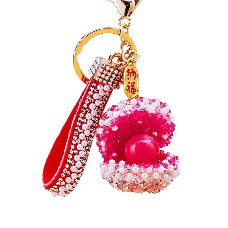 Marine keychain pearl