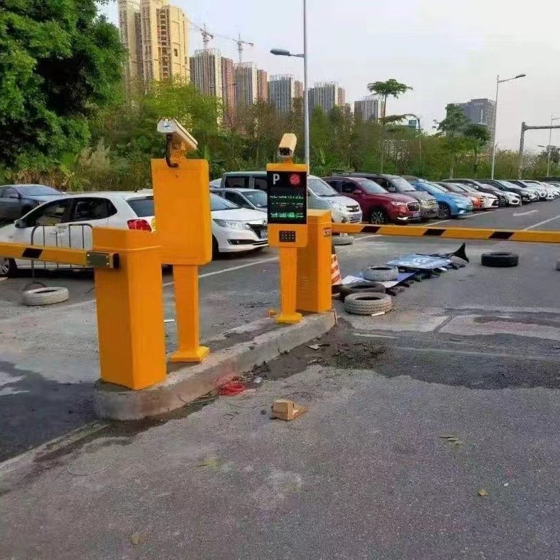 江苏小区工厂车牌识别厂家  工地停车场收费车牌识别广告道闸