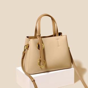 �羳���NŮ���߼����p��Ůʿ������μ�������Ƥ��б���Ůbags