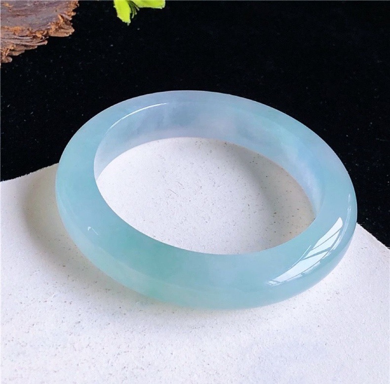 Vòng tay ngọc bích tự nhiên Myanmar cao cấp – đường kính trong 51–65 mm chi tiết 8