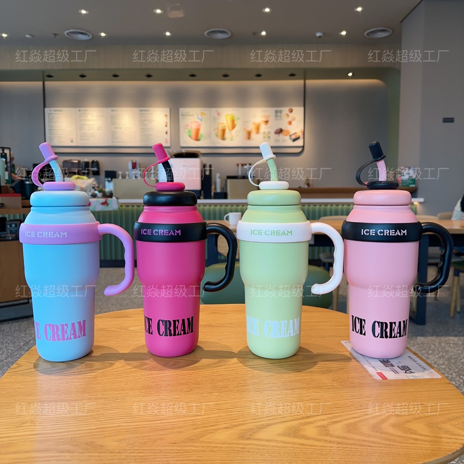 Vaso de plástico para té con leche, estilo "Lucky Belly", con pajita, botella de agua de gran capacidad, venta al por mayor de fábrica, verano 2024.