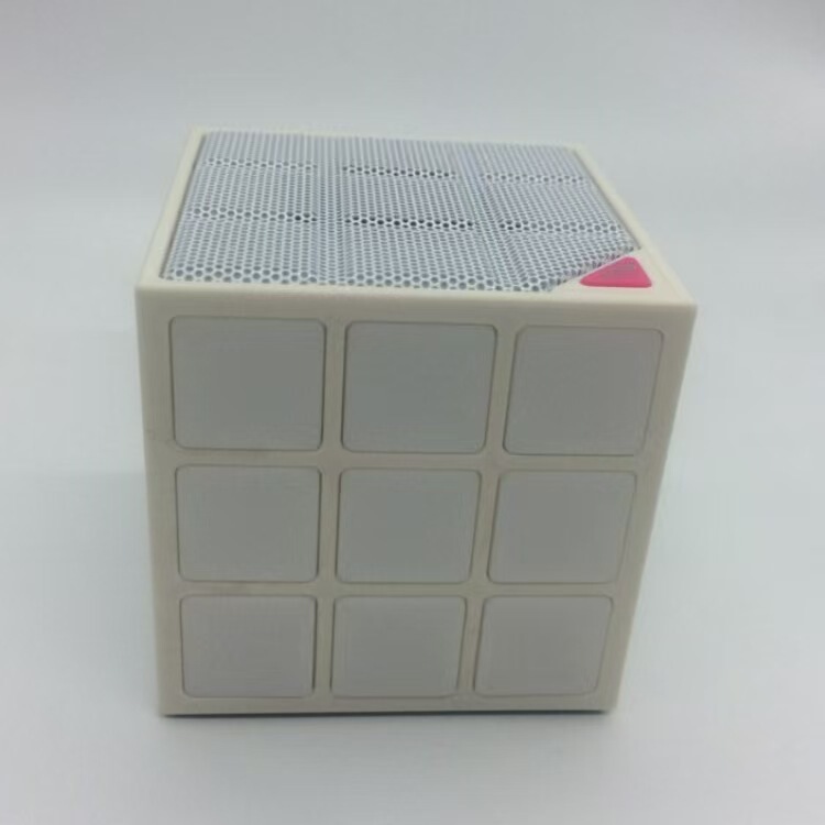 ルービックキューブ角型LED発光無線bluetoothスピーカースマートミニ大音量屋外ポータブルルービックキューブ音響|undefined