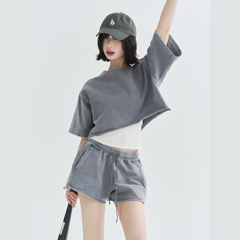 万有引力博物馆 水洗做旧休闲运动套装女：短款宽松短袖T恤+短裤|undefined