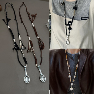 Wang Hedi with the same hand-woven rope silver spoon necklace personality handmade design feeling men and women with the same sweater chain new
