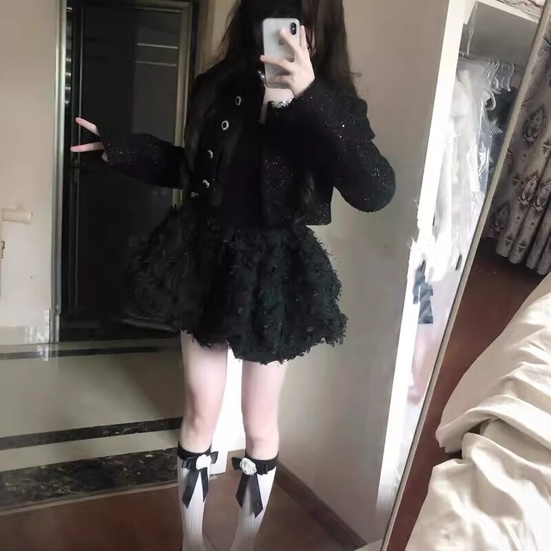 Luxury Chanel-style two-piece set for women, featuring a chic and elegant short jacket and a voluminous dress, perfect for autumn and winter
