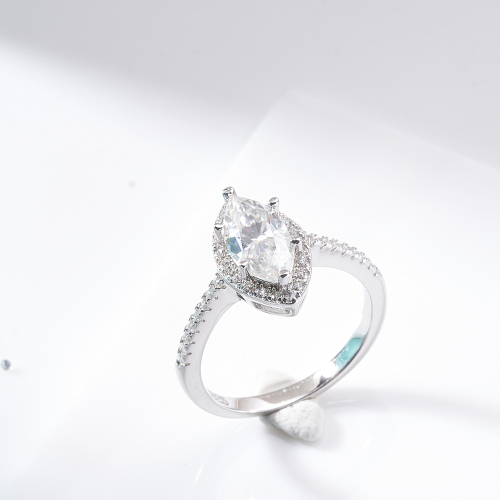 Anillo de diamantes de diam