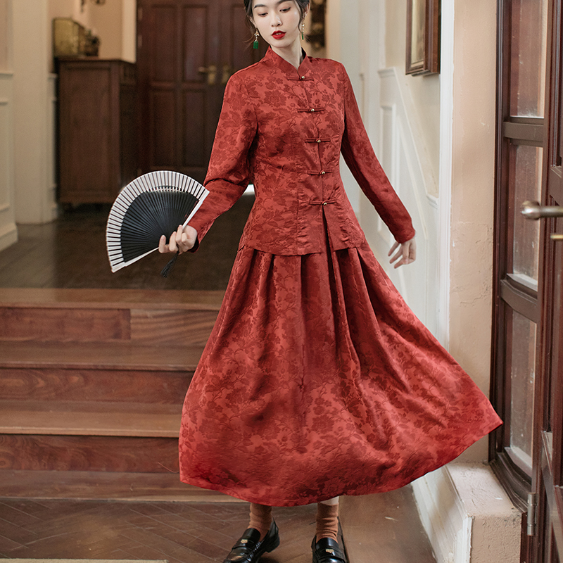 New Chinese-Style Wedding Dress with Elegant Long Sleeves and Long Skirt Set for Engagement Banquet, Red Bride's Toast Dress