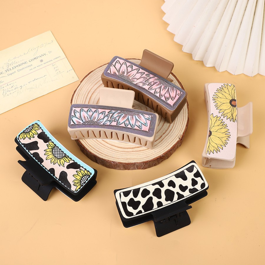 50g Weight Hair Claws Hair Accessories Type 1 Piece Quantity Daily Occasion Pu Leather Material Sunflower, Letter Pattern Women's Gender Retro Style Women's Retro Sunflower Letter Pu Leather Hair Claws 5
