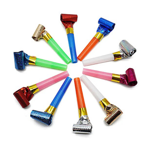 Small toys wholesale small blowing dragon whistle cheerleader birthday party birthday party props