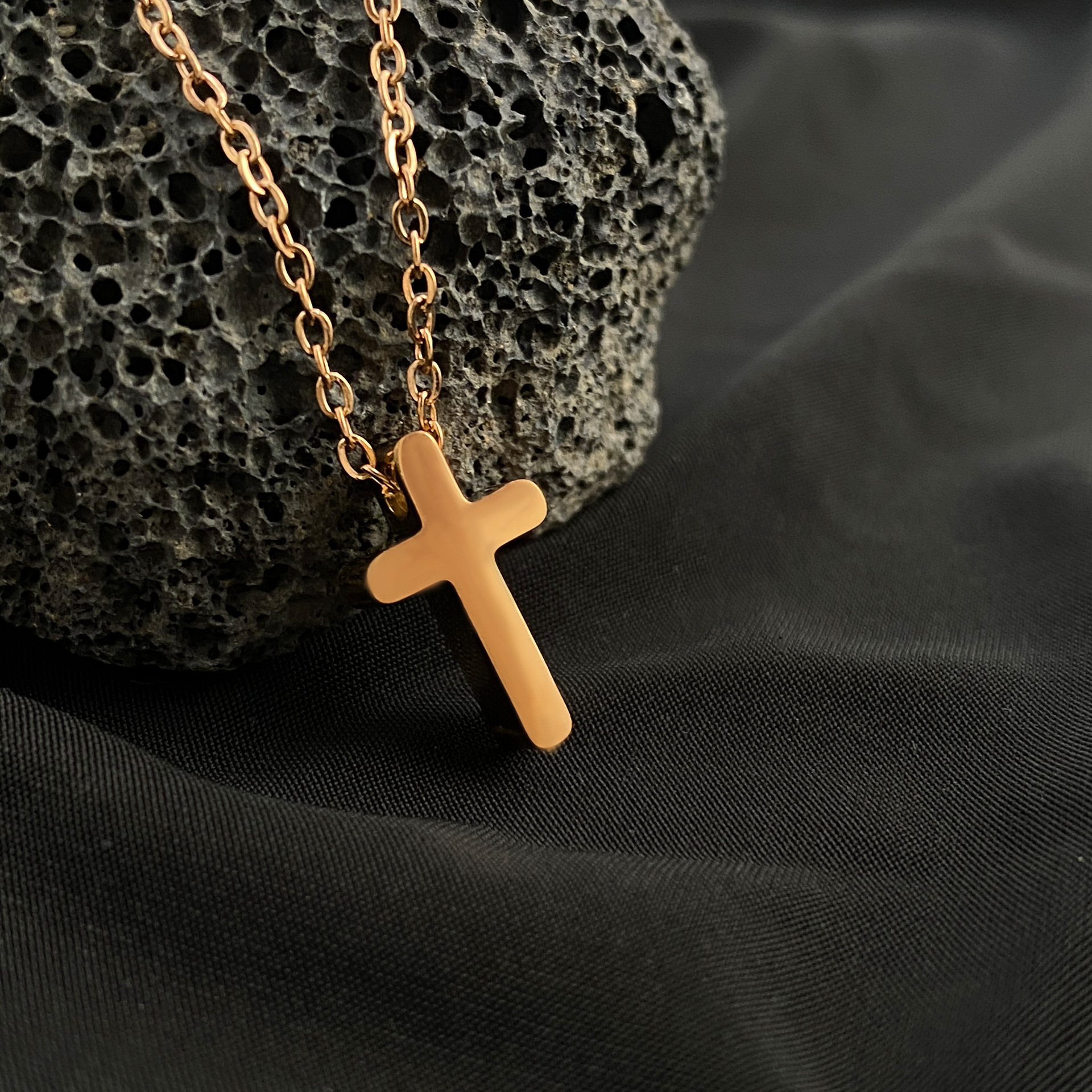 Titanium Steel Material Wholesale Jewelry Retro Cross Titanium Steel Pendant Necklace