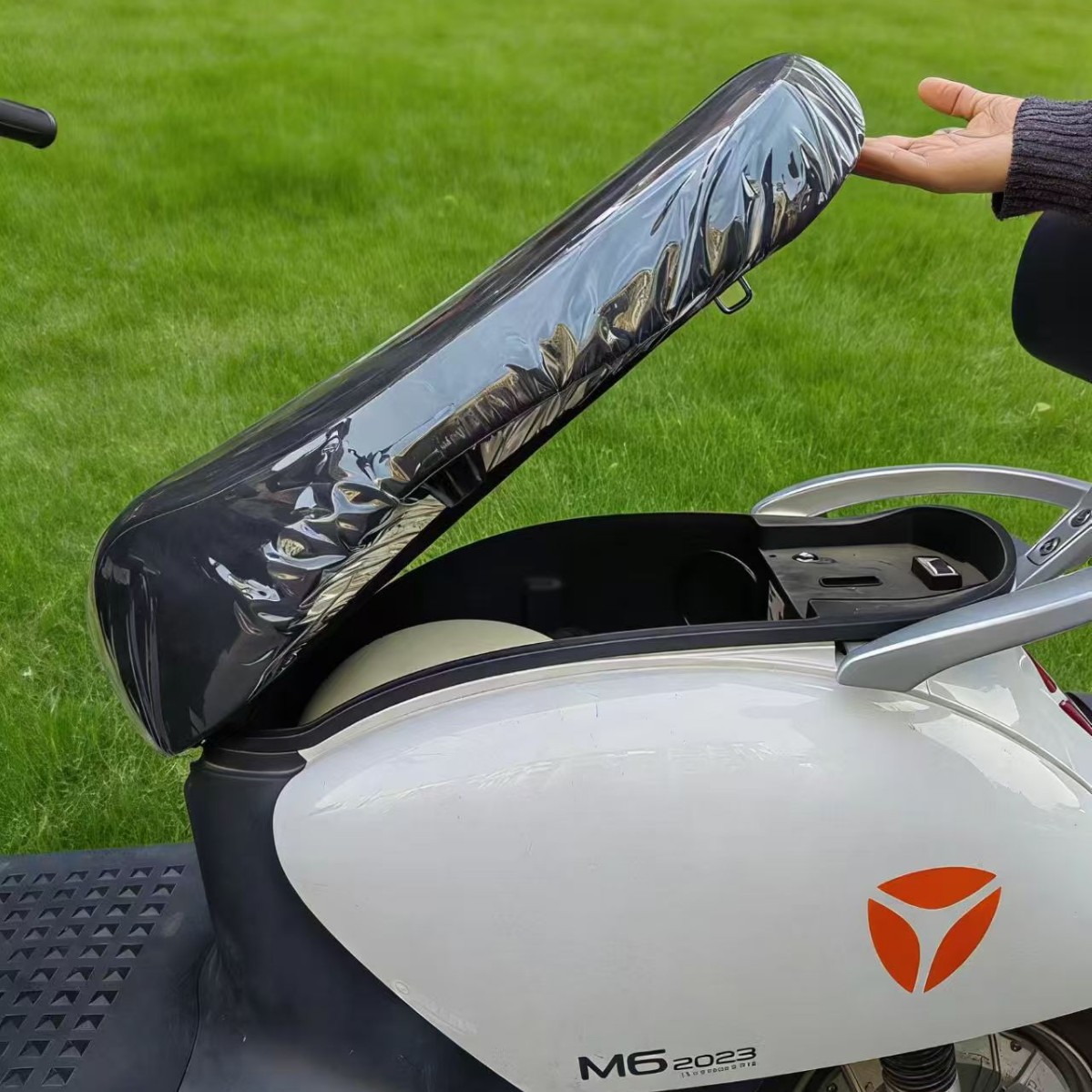cubierta de asiento a prueba de lluvia para automóvil eléctrico cubierta de asiento a prueba de lluvia cubierta de polvo para motocicleta cubierta de polvo de PVC gruesa cubierta de lluvia