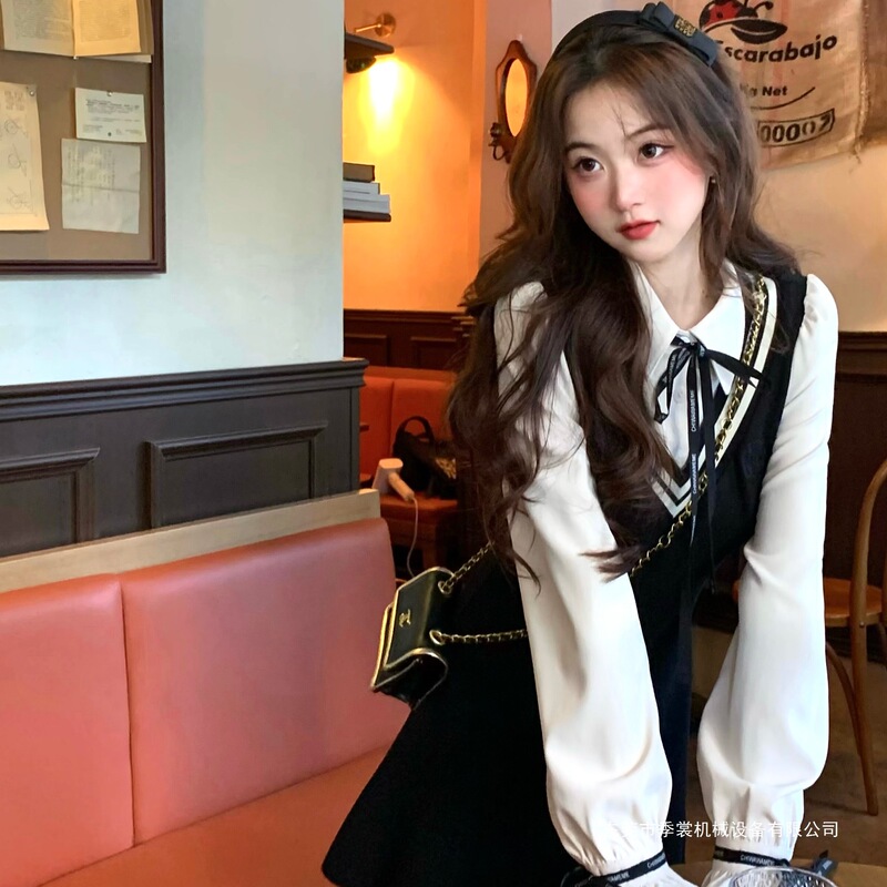 Q Women's Windsor Academy/Fake Two-Piece Shirt Slimming Long-Sleeve Black Dress for Petite Women Early Autumn 2025