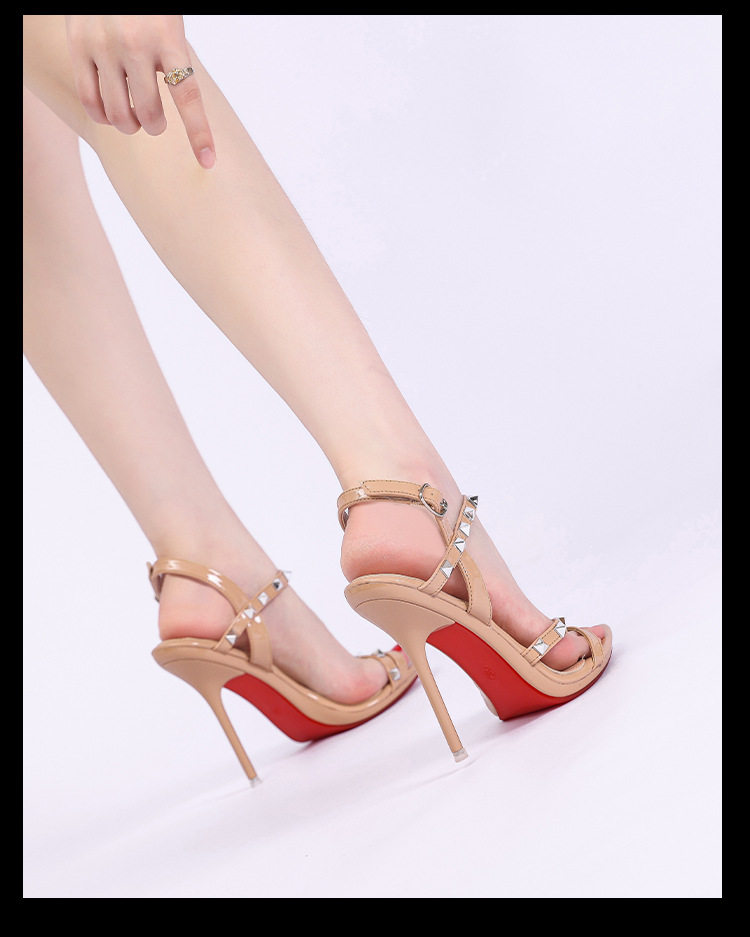 Sandal nữ quai ngang mũi nhọn gót nhọn siêu cao đính đinh tán kim loại, đế đỏ, phong cách Âu Mỹ — Màu be, Màu bạc, Màu trắng, Màu tím chi tiết 17