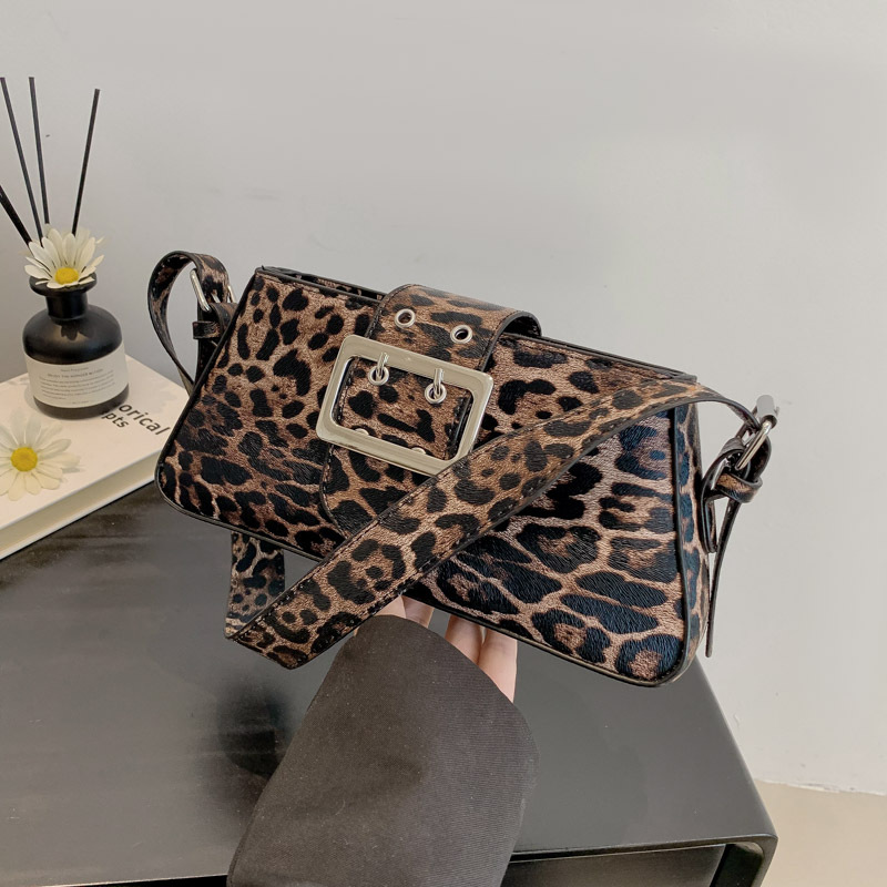 Dulce fresco chica caliente bolsa de las axilas 2023 otoño nuevo bolso de las mujeres bolso de textura transfronteriza bolso de hombro estampado de leopardo personalizado moda