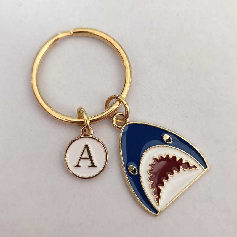26 Letters Personalized Shark Keychain Boys Girls Gifts