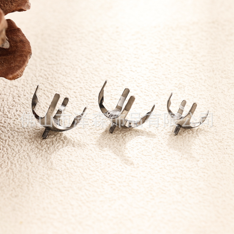 Labret piercing jewelry detail image
