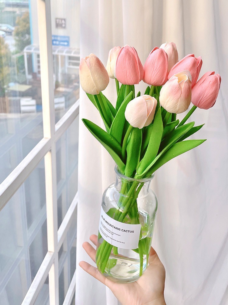 Flores florales Decoración de la sala de estar Decoración Decoración Ramo biónico Tulipán Flor seca de lujo ligero Flor falsa Decoración eterna