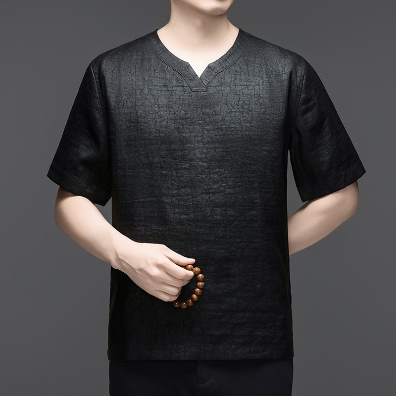 Áo thun nam cổ V tay ngắn chất tơ tằm mỏng nhẹ mùa hè — Đen SPH8822