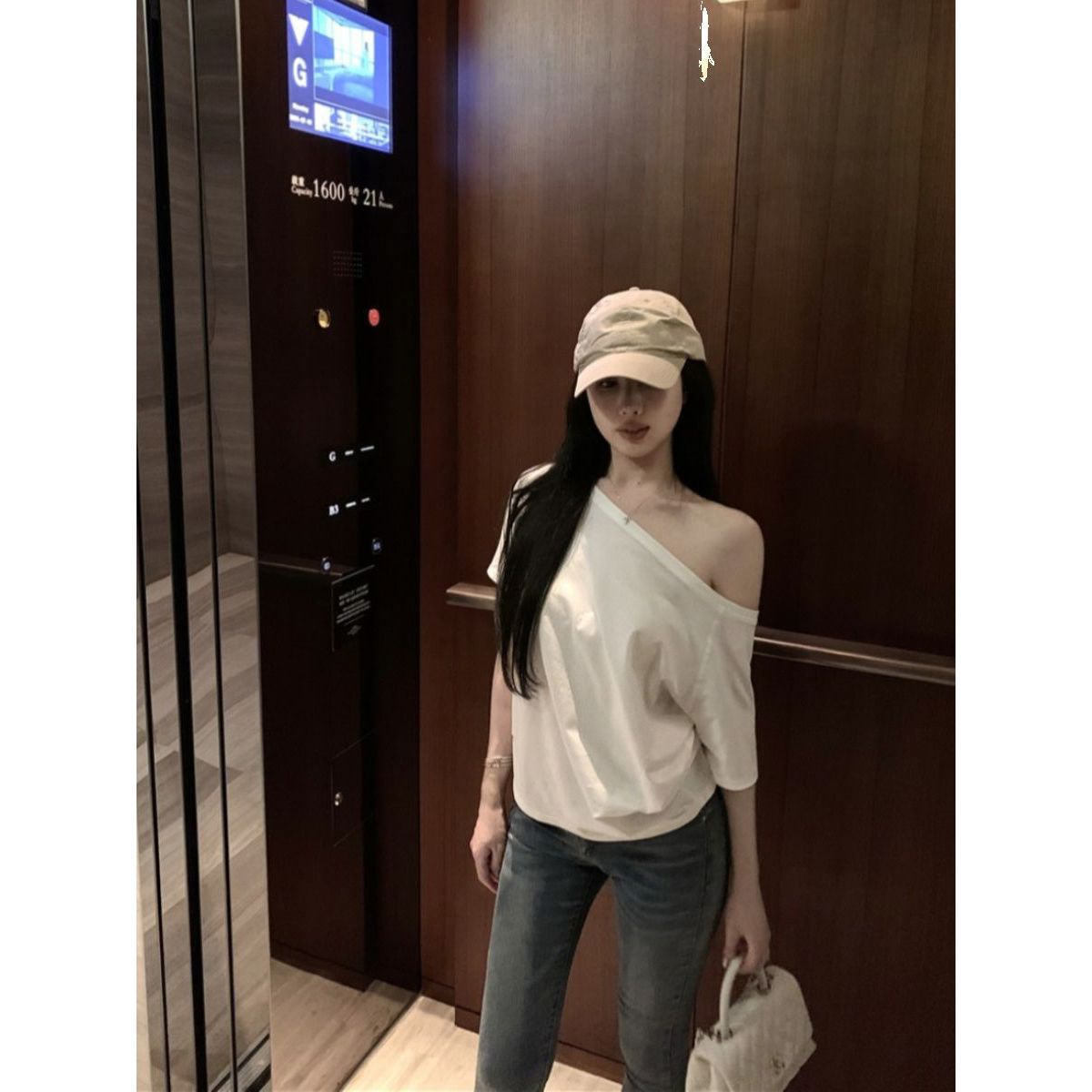 一字斜露肩短袖女t恤2025新款夏季休闲慵懒松弛感不规则辣妹上衣