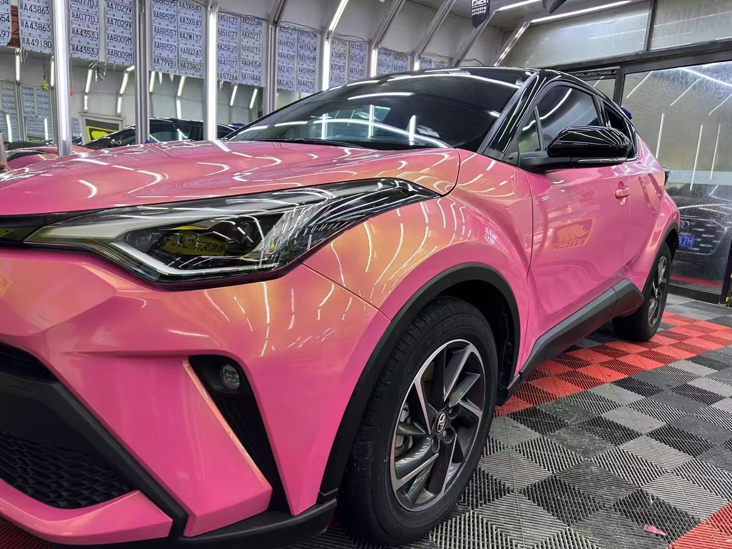 Glossy Diamond Chameleon Color Changing Film, Multi-Angle Colorful, Scratch-Resistant and Sun-Proof, Full Car Protective Film, Direct Supply from the Manufacturer