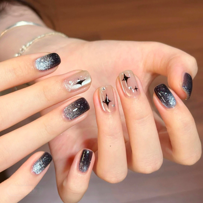 【Starry Night Symphony】Ice-Clear Black Silver Starlight Nail Art Summer Style Recommendations 2026 Trending Nail Wearables