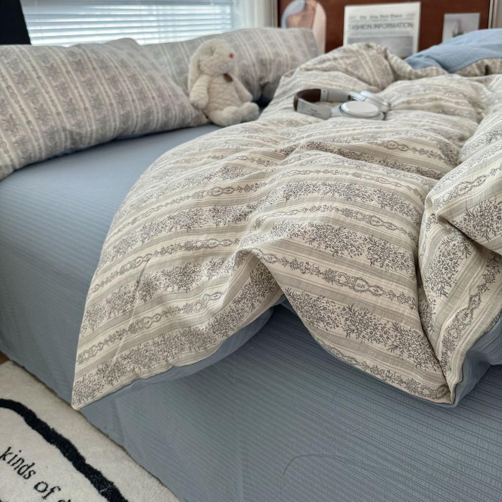 Floral Jacquard Double Layer Cotton Bedding Set For Bedroom_voghion.com