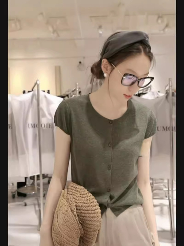 24 Summer Women's Knitted Tencel Round Neck Cardigan Base Shirt Slim Fit Casual Top with Ribbed Ice-Feel Flutter Sleeves