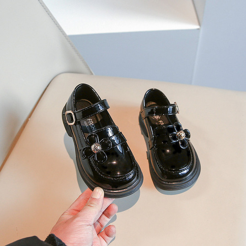 Girls' Princess Shoes 2025 Korean Version Spring and Autumn Children's Stylish Leather Shoes Soft Sole Little Girl Elegant Matchable Single Shoes