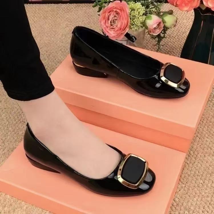2026 verano antideslizante con suela suave y superficial zapatos de mujer primavera y verano nuevos zapatos de trabajo transpirables zapatos diarios de mujer