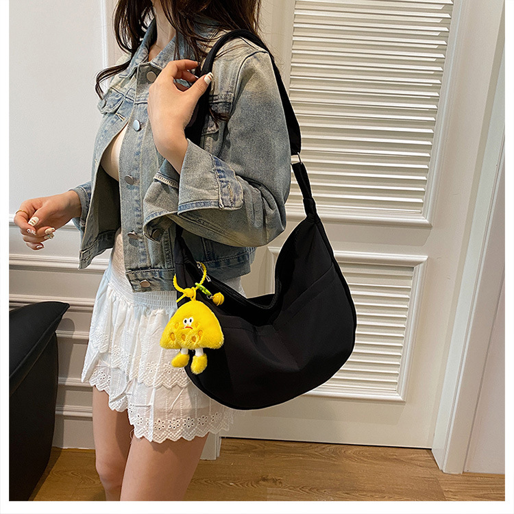 Simple solid-color canvas bag 2024 new style Japanese large-capacity single-shoulder dumpling bag, versatile for school and commuting crossbody bag undefined