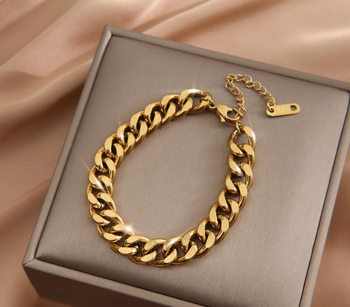 304 Stainless Steel Material Round, Heart Shape Pattern Round Heart Shape 304 Stainless Steel Elegant 304 Stainless Steel Bangle