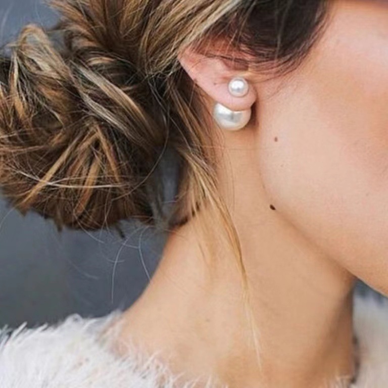 Pearl Inlay Material Ear Studs Classification 1 Pair Retro Round Metal Plating Inlay Pearl Women's Ear Studs